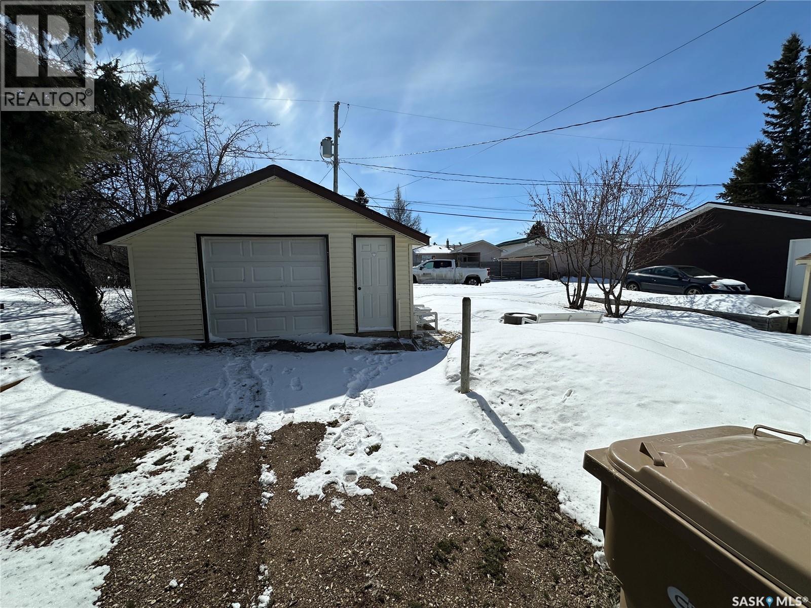 105 5th Avenue W, Shellbrook, Saskatchewan  S0J 2E0 - Photo 37 - SK033190