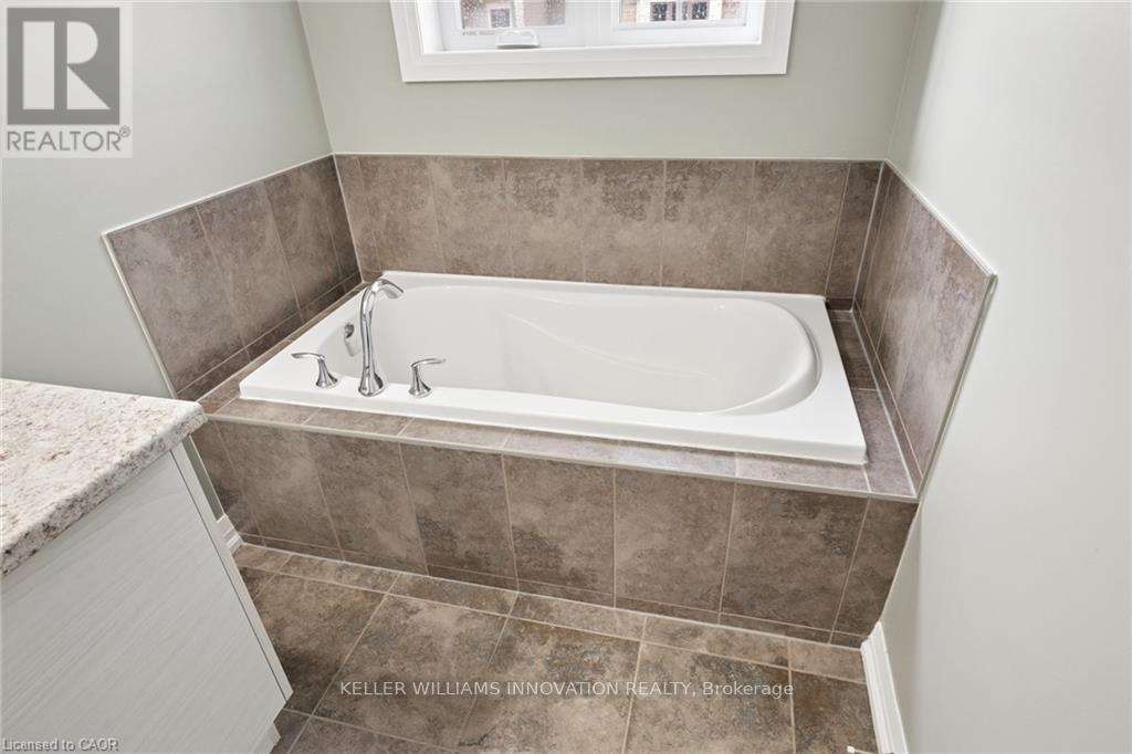 54 Bank Swallow Crescent, Kitchener, Ontario  N2P 0J7 - Photo 34 - X13014030