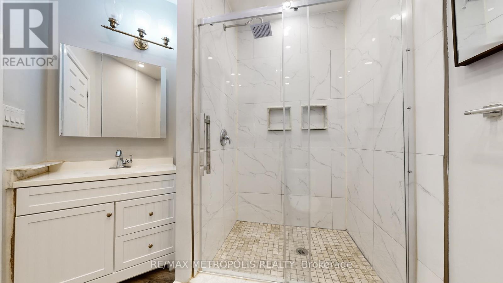 183 Valmont Court, Hamilton, Ontario  L9G 5A1 - Photo 24 - X13014066