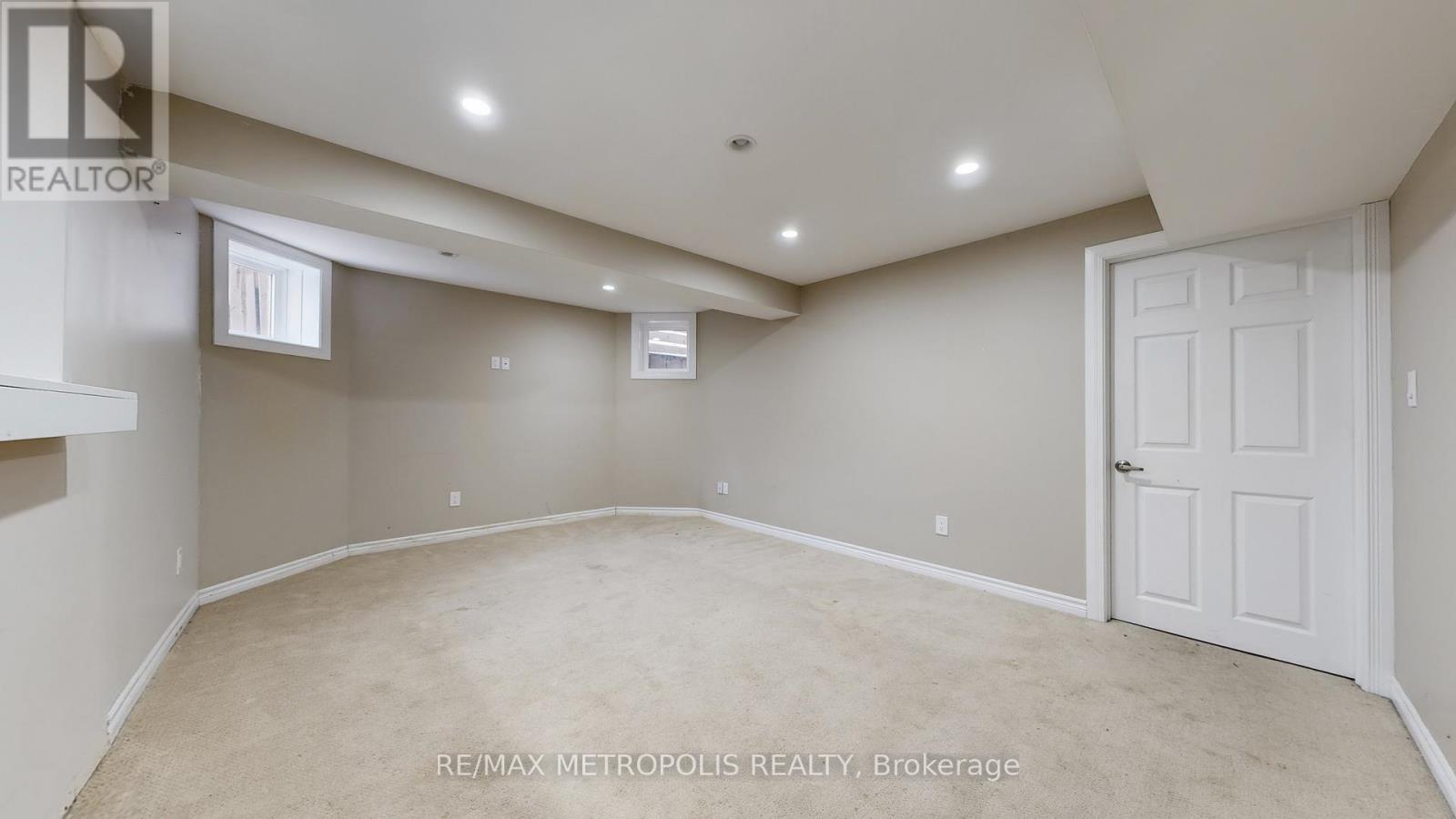 183 Valmont Court, Hamilton, Ontario  L9G 5A1 - Photo 38 - X13014066