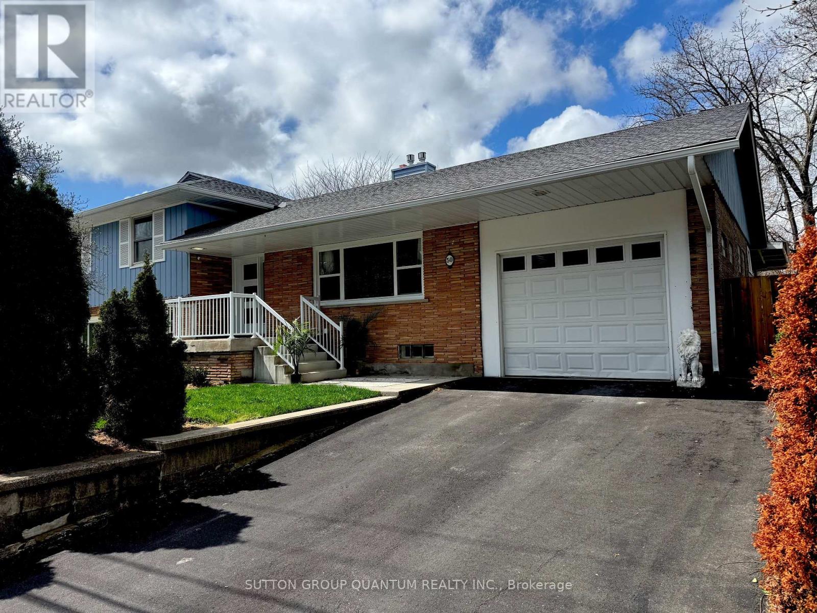 50 BARTON STREET, Hamilton, Ontario