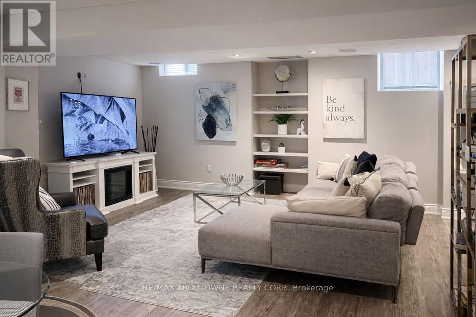 Basement - 170 Humphrey Street, Hamilton, Ontario  L8B 0R4 - Photo 4 - X13014200