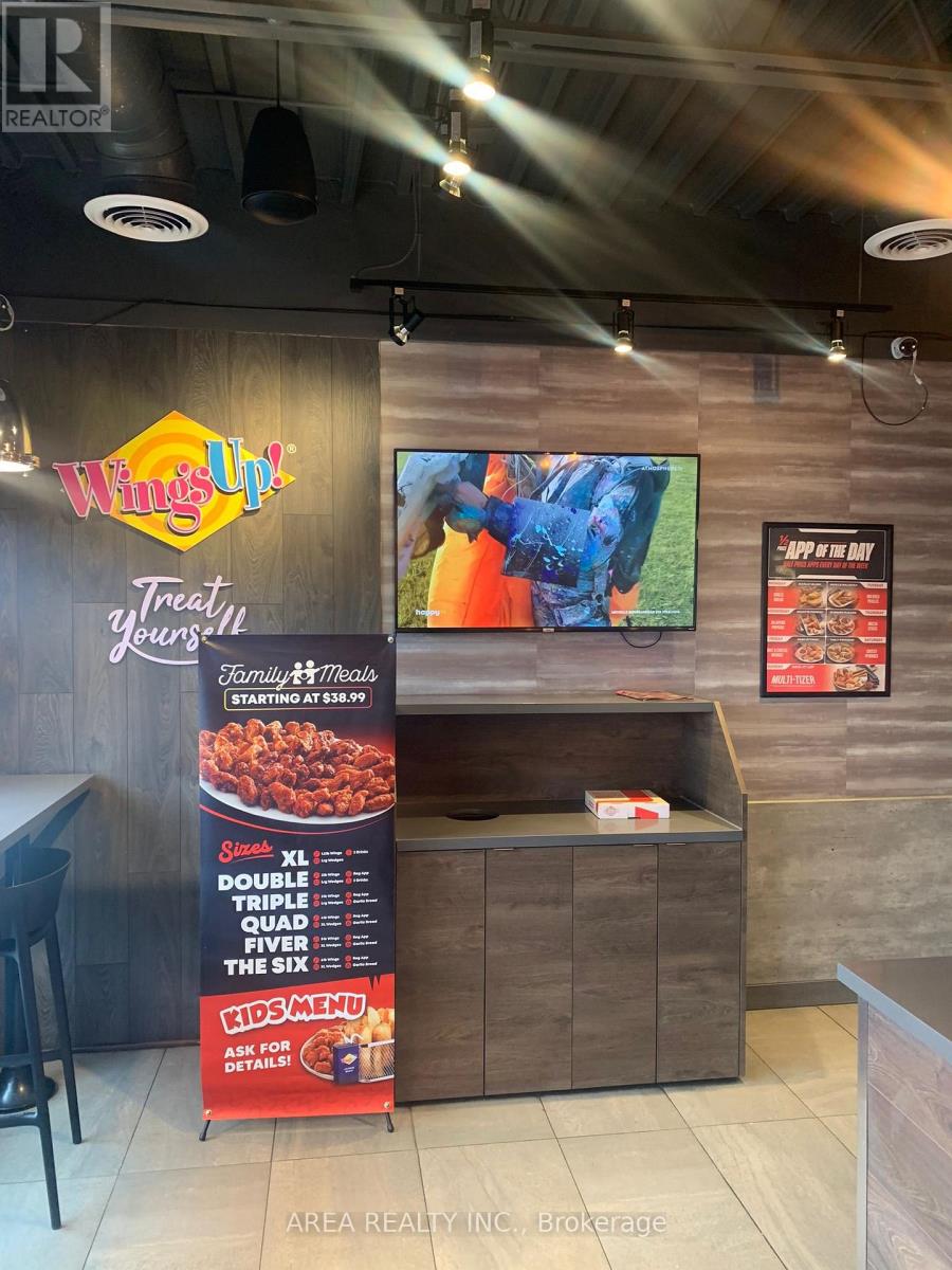 243 North Front Street, Belleville, Ontario  K8P 3C3 - Photo 3 - X13014206