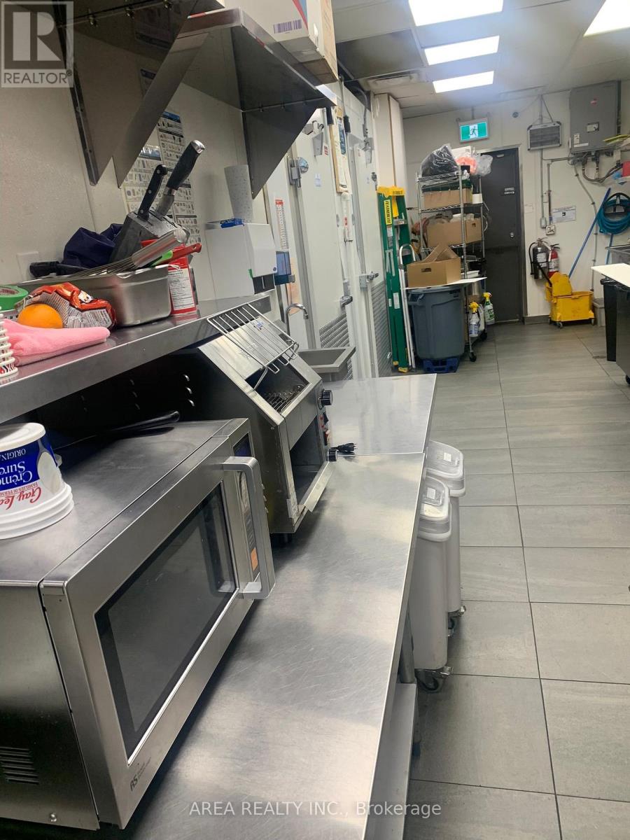 243 North Front Street, Belleville, Ontario  K8P 3C3 - Photo 6 - X13014206