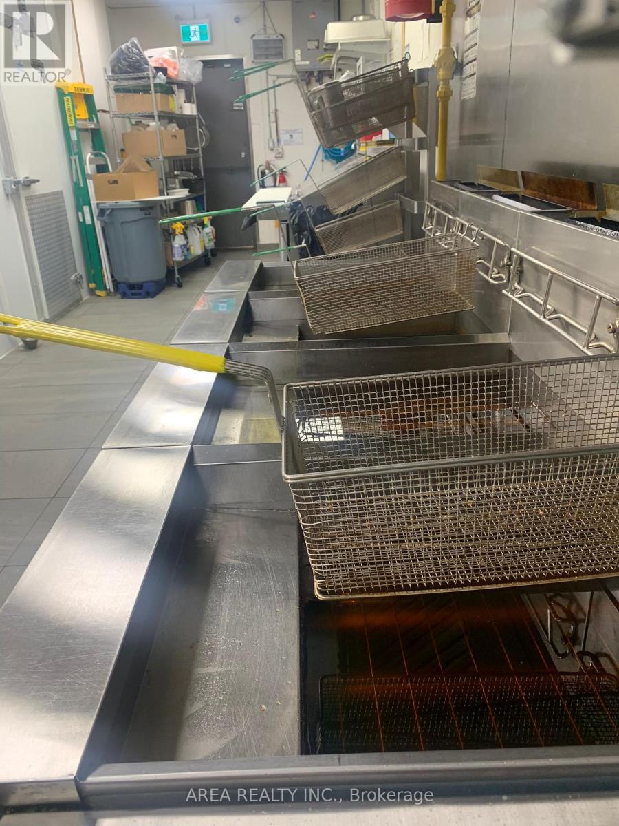 243 North Front Street, Belleville, Ontario  K8P 3C3 - Photo 8 - X13014206