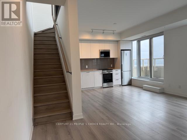 1007 - 1787 St Clair Avenue W, Toronto, Ontario  M6N 3A2 - Photo 32 - W12846898