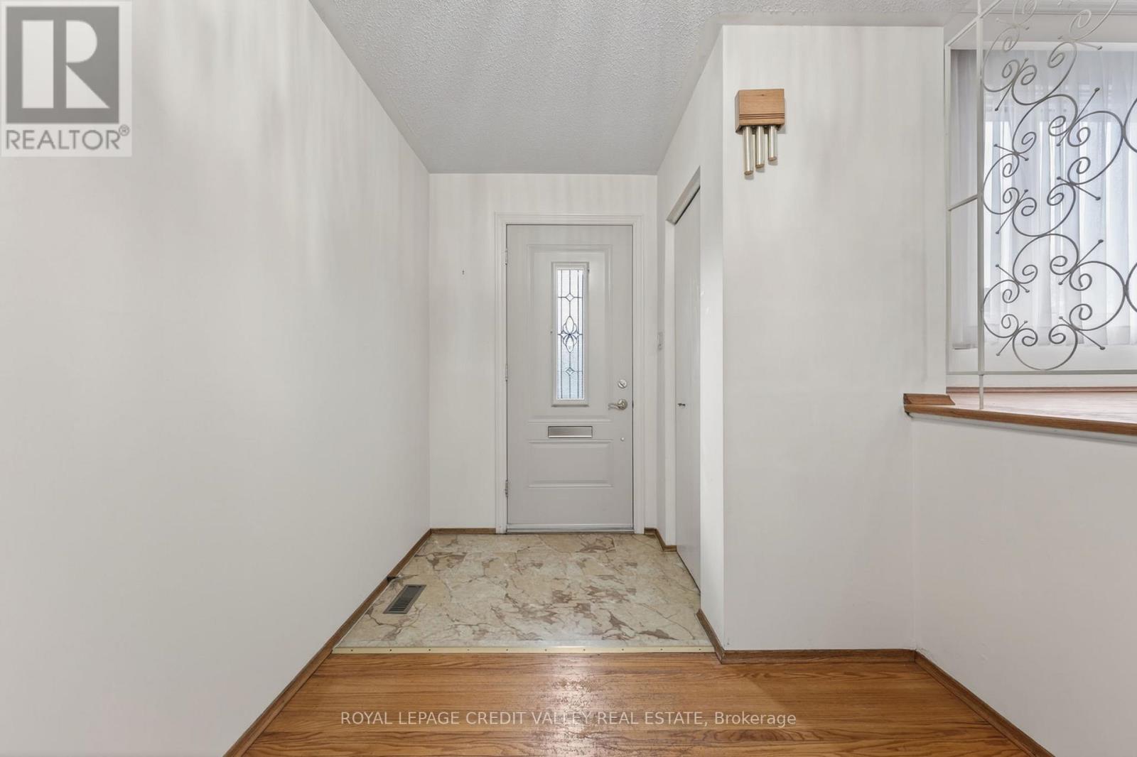 20 Willis Drive, Brampton, Ontario  L6W 1A9 - Photo 9 - W13013940