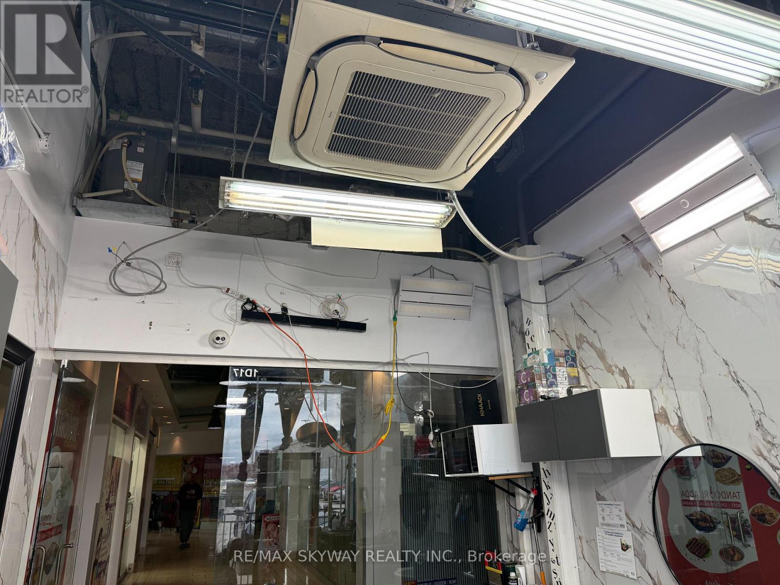 1d17 - 7215 Goreway Drive, Mississauga, Ontario  L4T 0B5 - Photo 10 - W13014232