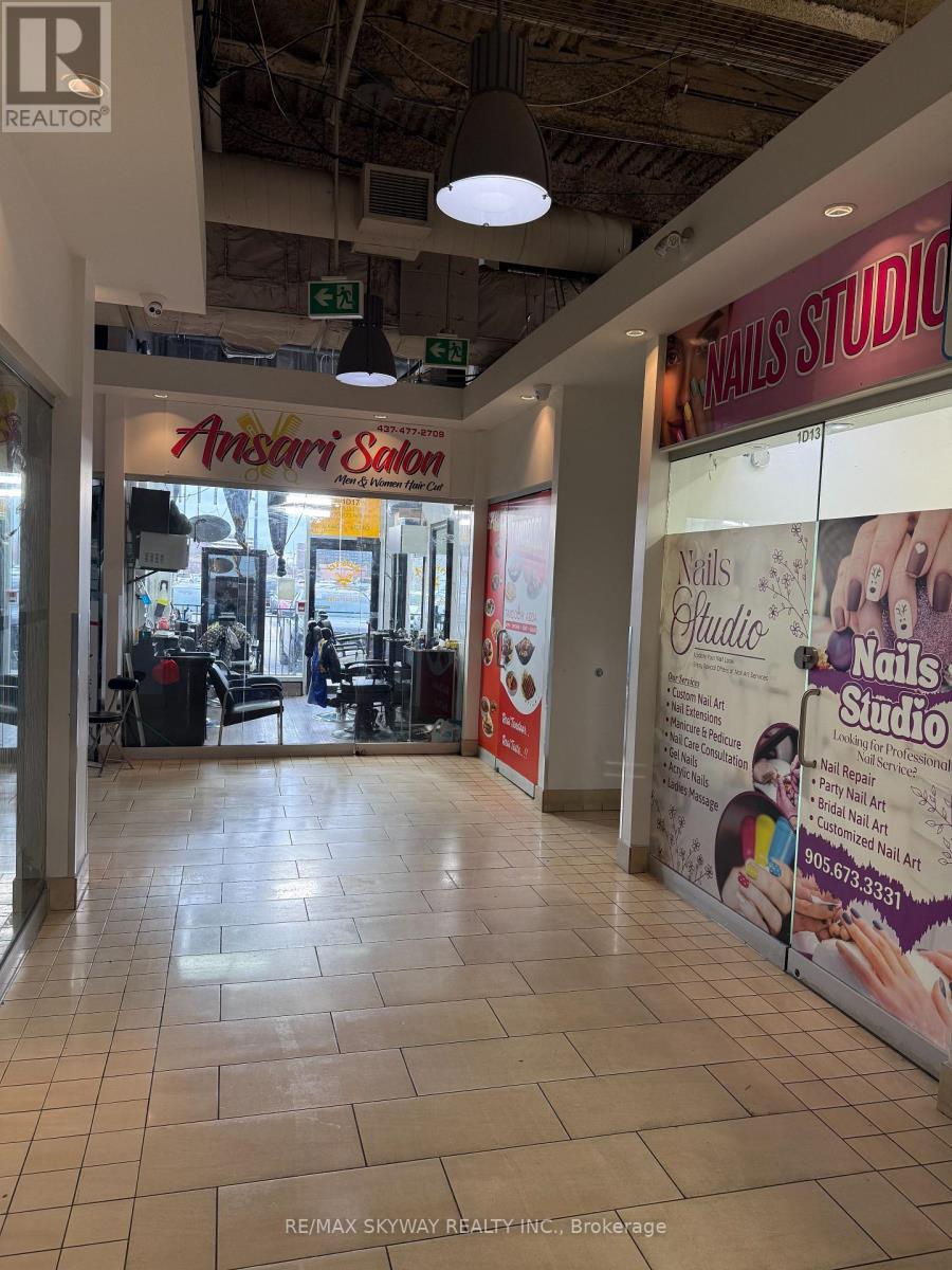 1d17 - 7215 Goreway Drive, Mississauga, Ontario  L4T 0B5 - Photo 3 - W13014232