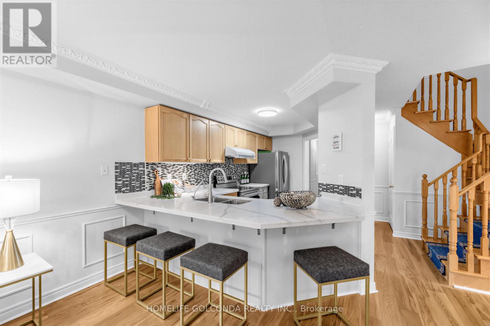 15 Amulet Crescent, Richmond Hill, Ontario  L4S 2S2 - Photo 8 - N13012368