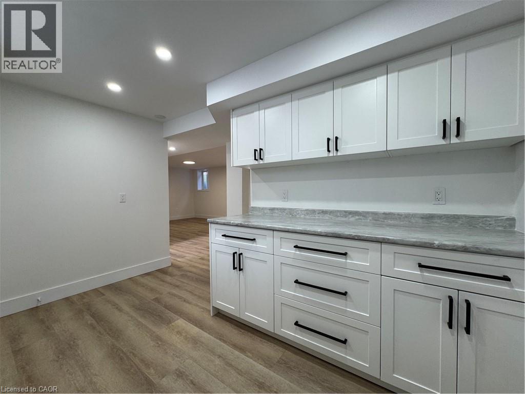 12 Arrowhead Place Unit# Lower, Kitchener, Ontario  N2P 1C2 - Photo 4 - 40821775