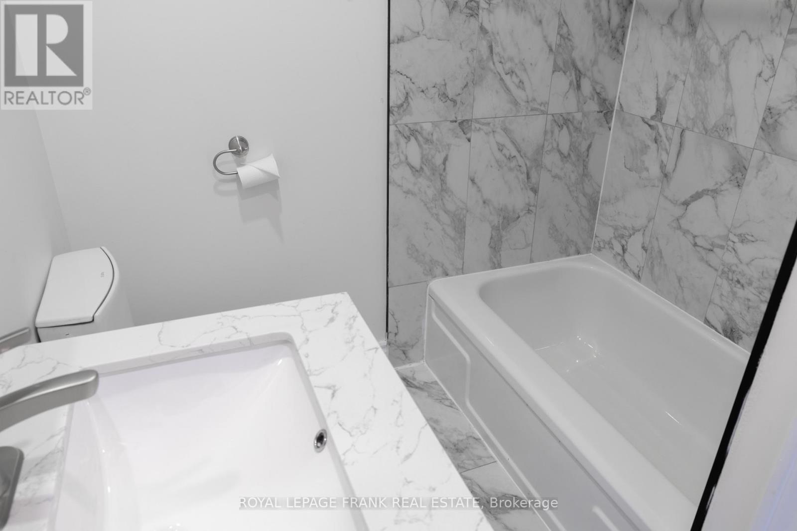 1 - 88 Mary Street W, Kawartha Lakes, Ontario  K9V 5G3 - Photo 11 - X13014326