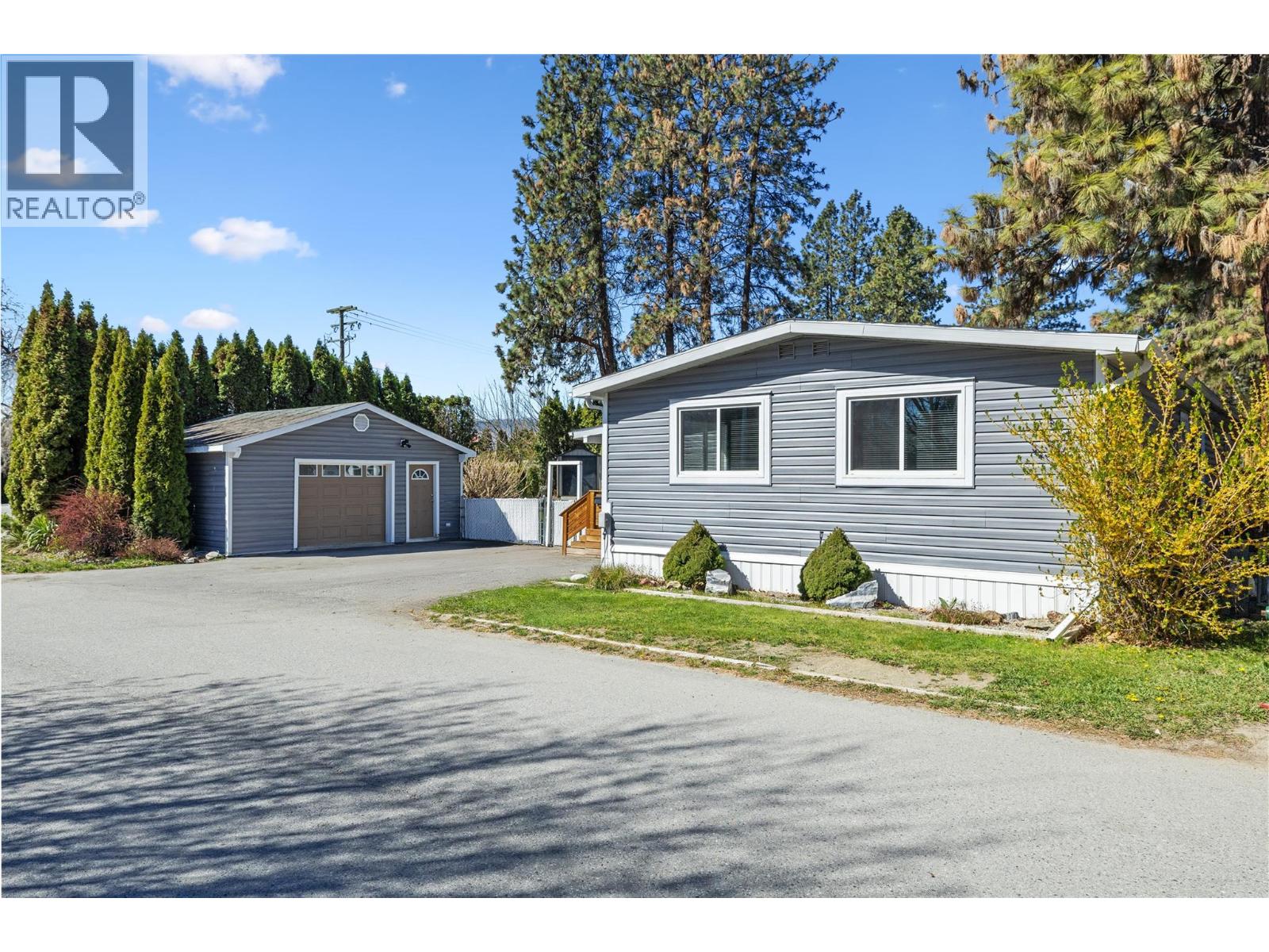 1999 97 Highway S Unit# 266 West Kelowna Photo 3