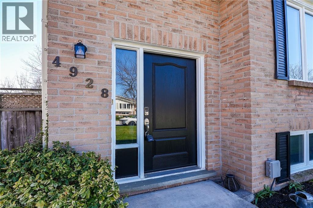 4928 Hickory Lane, Beamsville, Ontario  L0R 1B5 - Photo 3 - 40817623