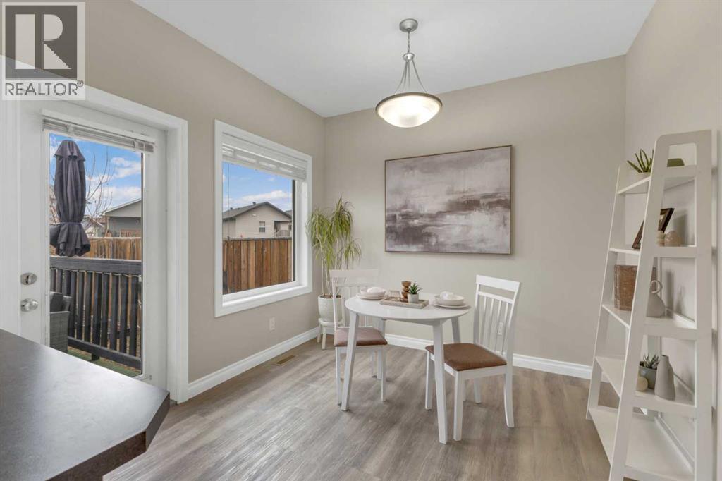9 Ross Close, Sylvan Lake, Alberta  T4S 0C8 - Photo 10 - A2300548