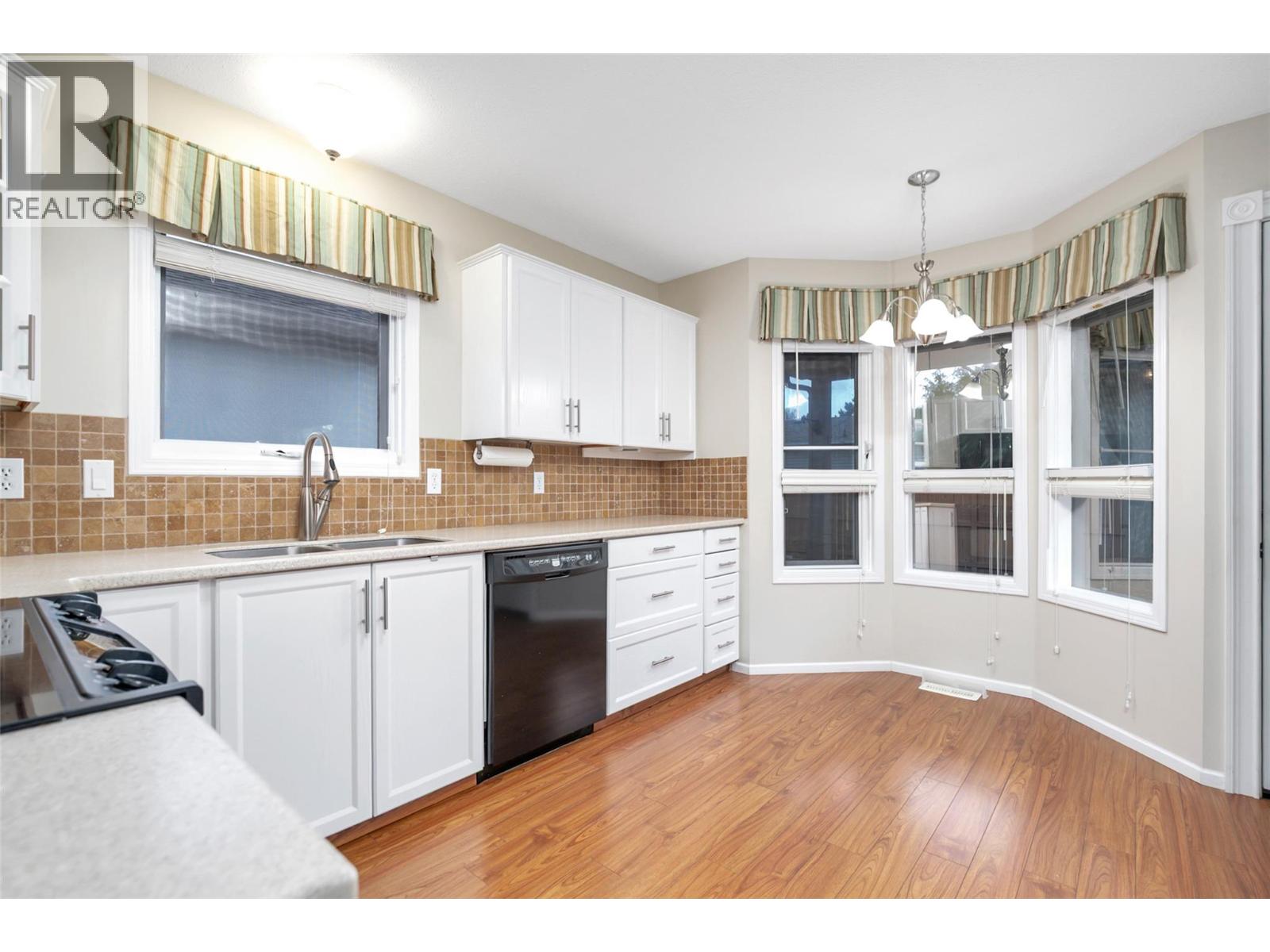 1201 Cameron Avenue Unit# 110, Kelowna, British Columbia  V1W 3R9 - Photo 14 - 10383772