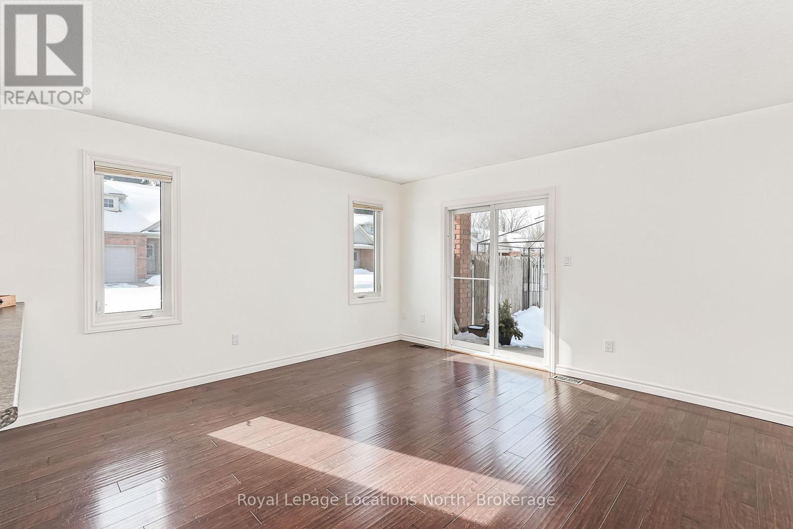 102 Empire Lane, Meaford, Ontario  N4L 0A5 - Photo 10 - X12839646