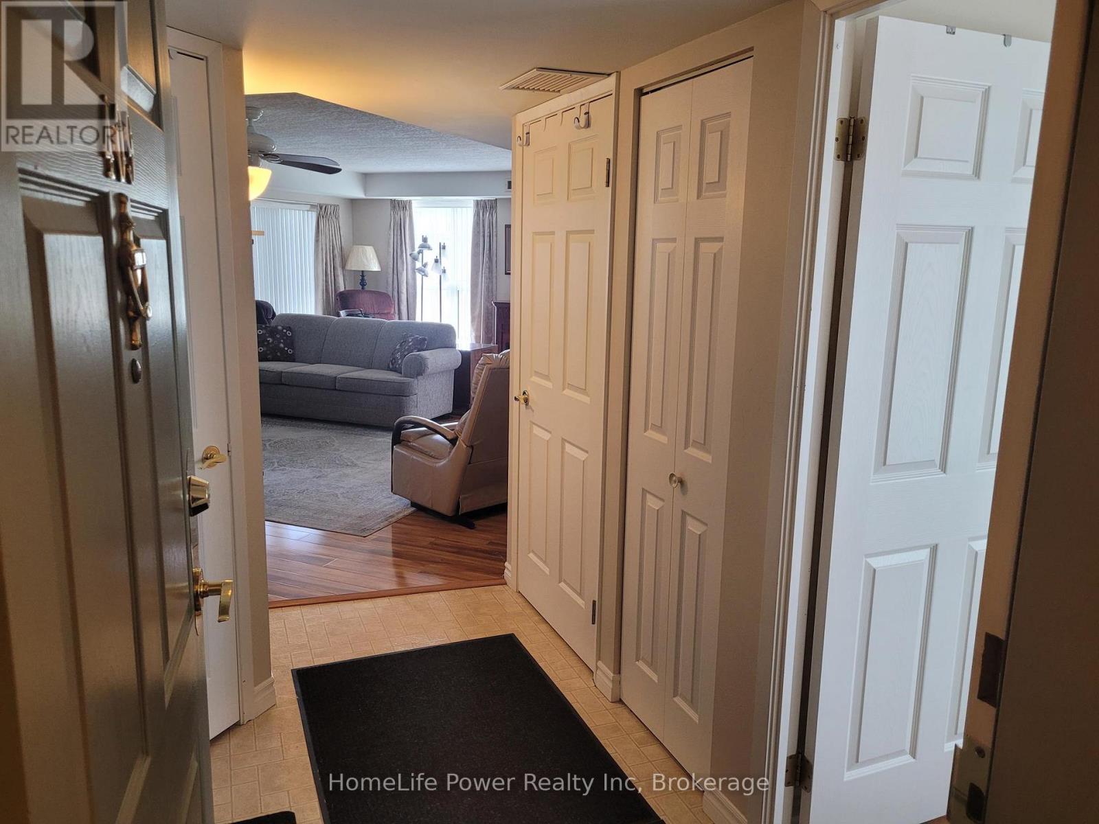 409 - 20 St George Street, Kitchener, Ontario  N2G 2S7 - Photo 4 - X13004306