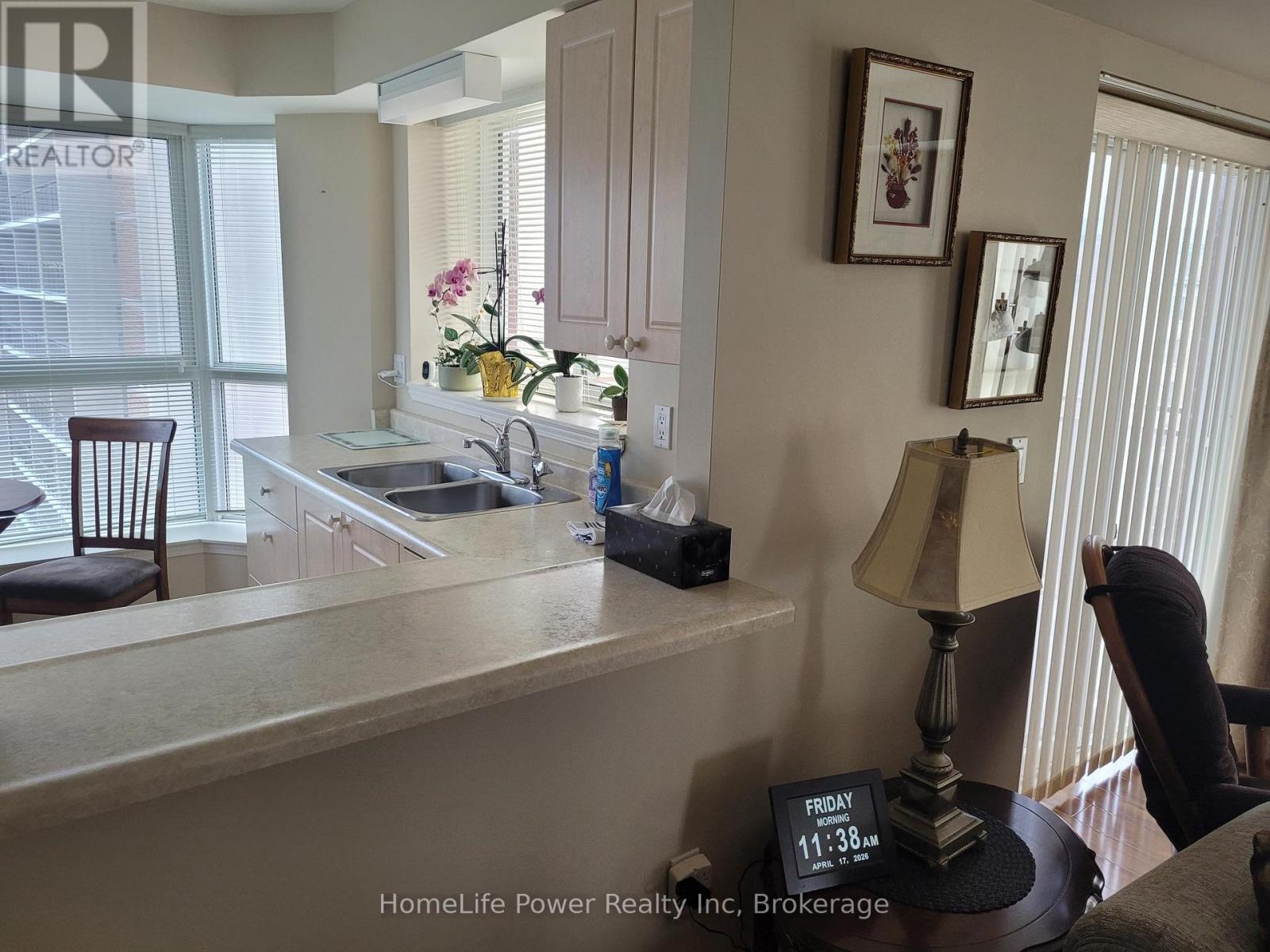 409 - 20 St George Street, Kitchener, Ontario  N2G 2S7 - Photo 9 - X13004306