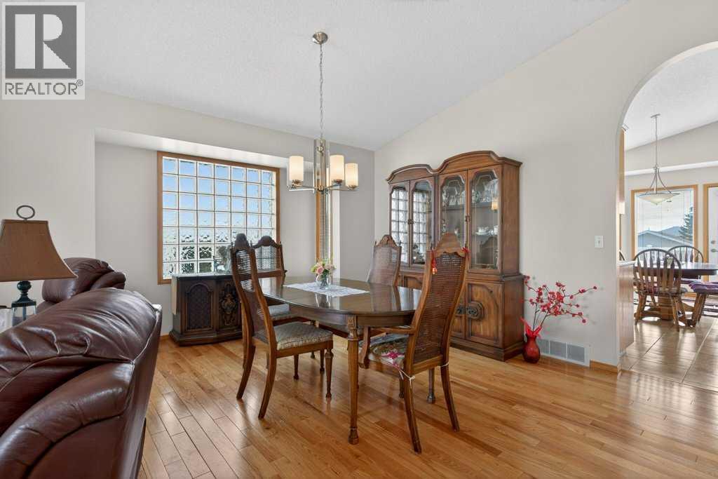 68 Arbour Wood Close NW, Calgary, Alberta  T3G 4A8 - Photo 9 - A2303014