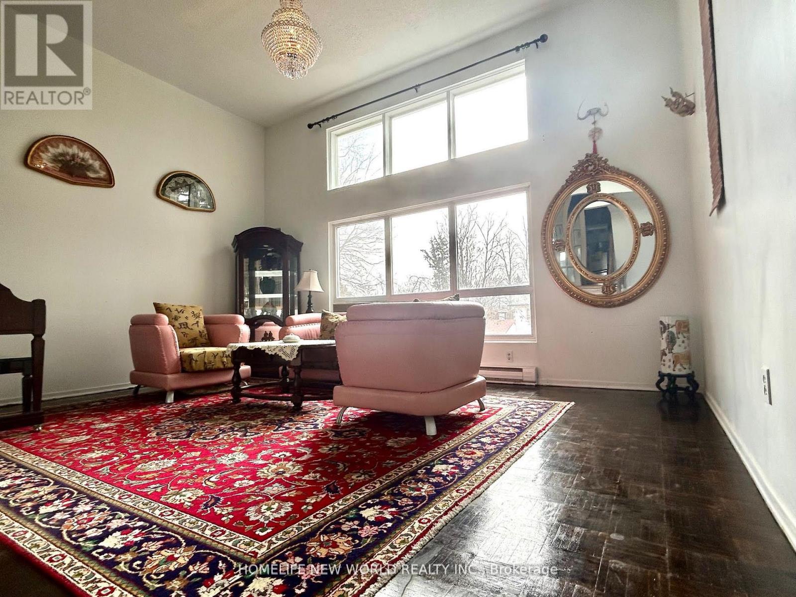 29 Jenny Wrenway, Toronto, Ontario  M2H 2Y8 - Photo 4 - C13014322