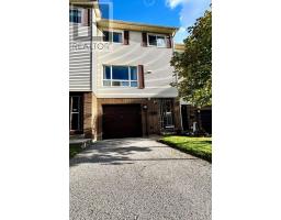 29 JENNY WRENWAY, Toronto, Ontario