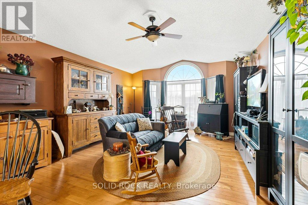 5 Red Oak Drive, North Grenville, Ontario  K0G 1J0 - Photo 18 - X13014264