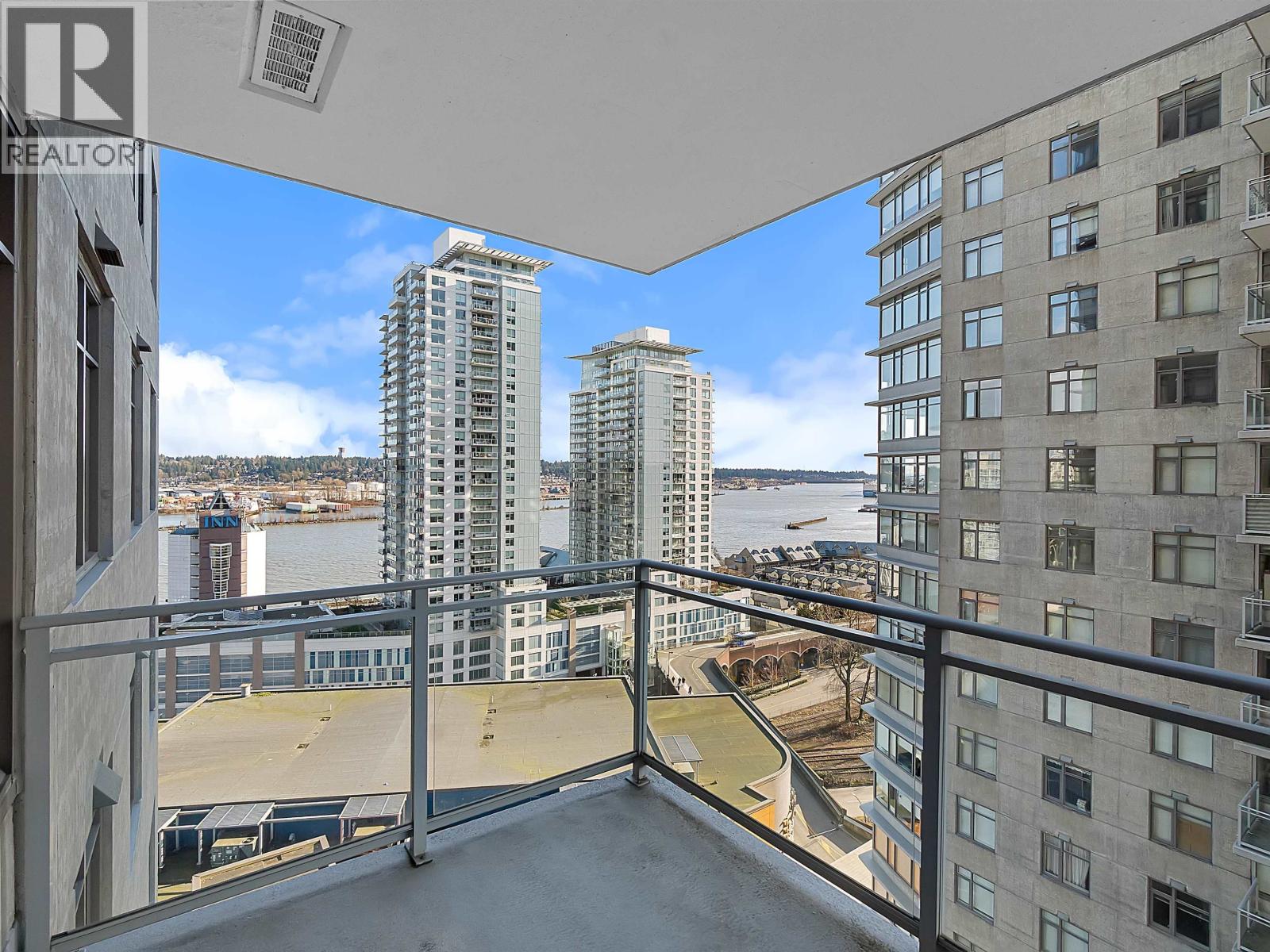 2010 892 Carnarvon Street, New Westminster, British Columbia  V3M 0C5 - Photo 2 - R3112858