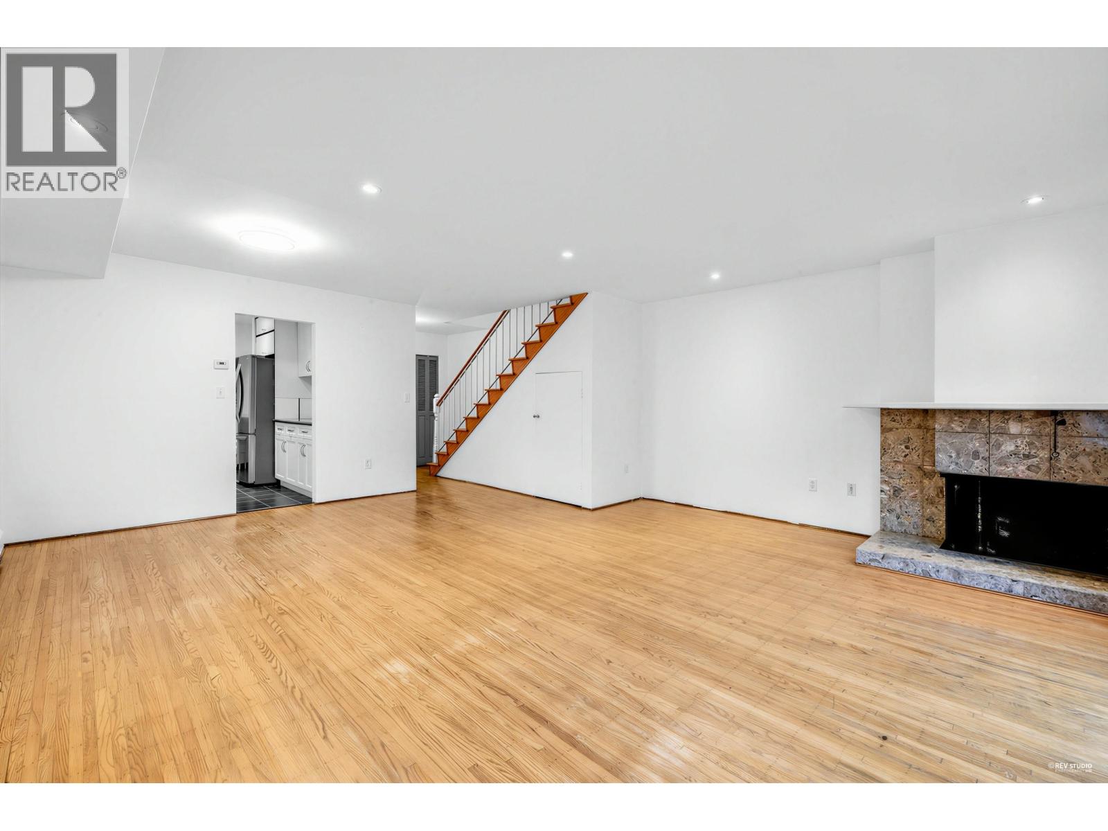 1109 235 Keith Road, West Vancouver, British Columbia  V7T 1M7 - Photo 12 - R3112866