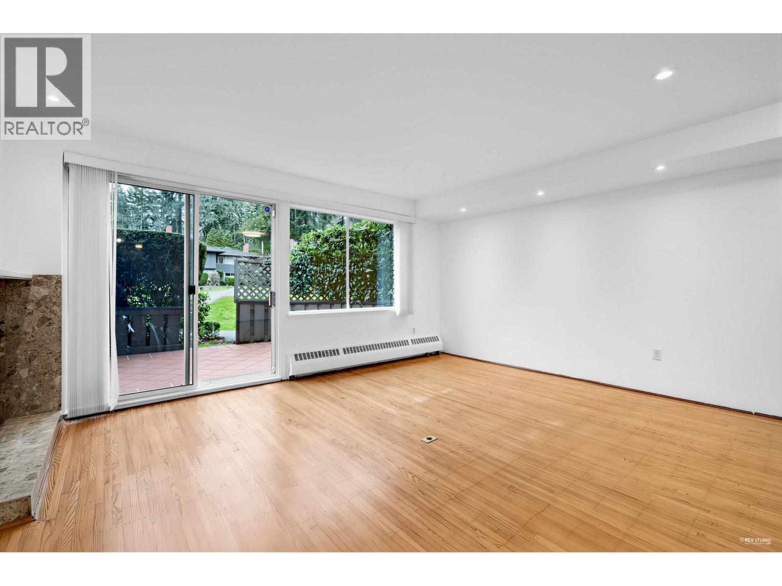 1109 235 Keith Road, West Vancouver, British Columbia  V7T 1M7 - Photo 13 - R3112866