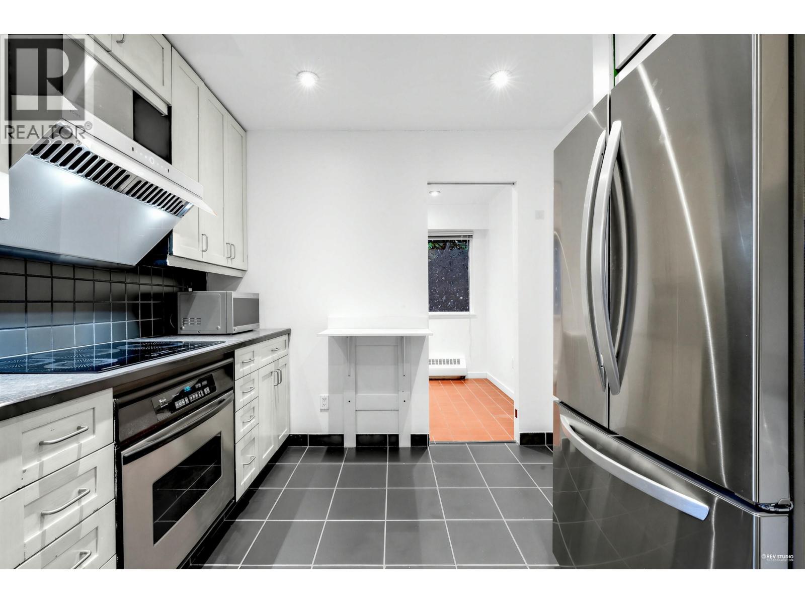 1109 235 Keith Road, West Vancouver, British Columbia  V7T 1M7 - Photo 18 - R3112866