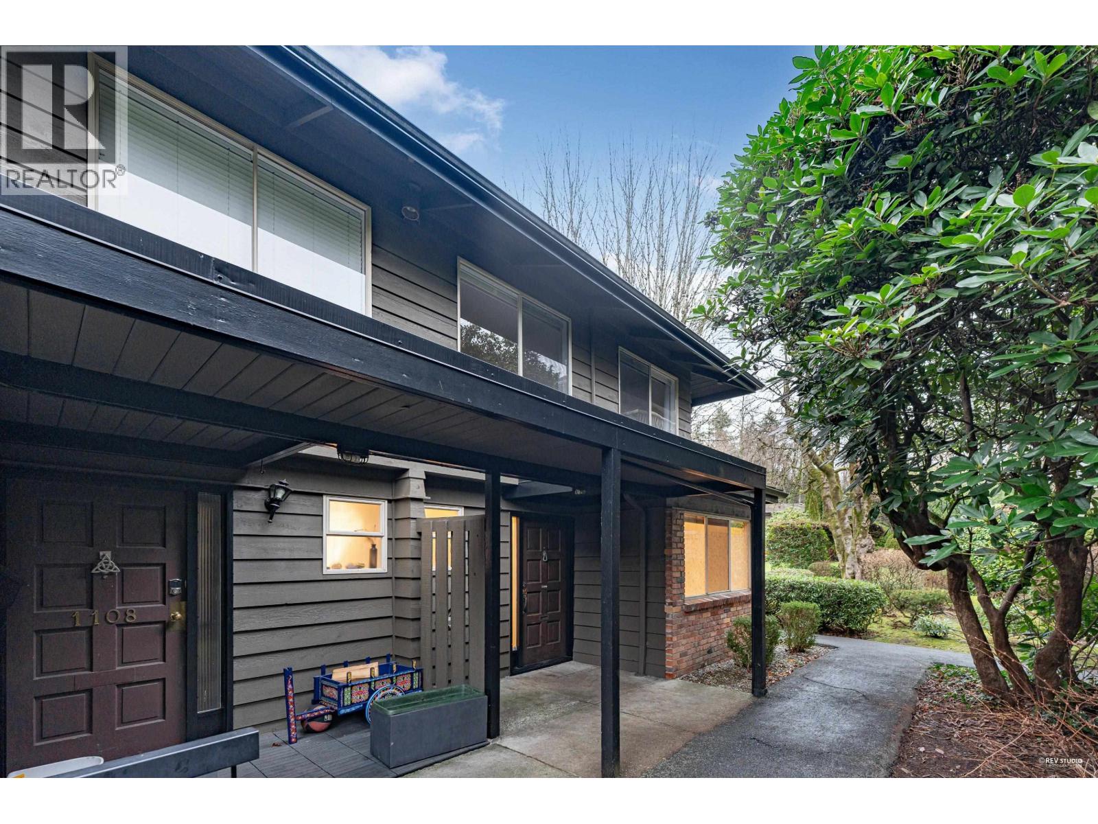 1109 235 Keith Road, West Vancouver, British Columbia  V7T 1M7 - Photo 2 - R3112866