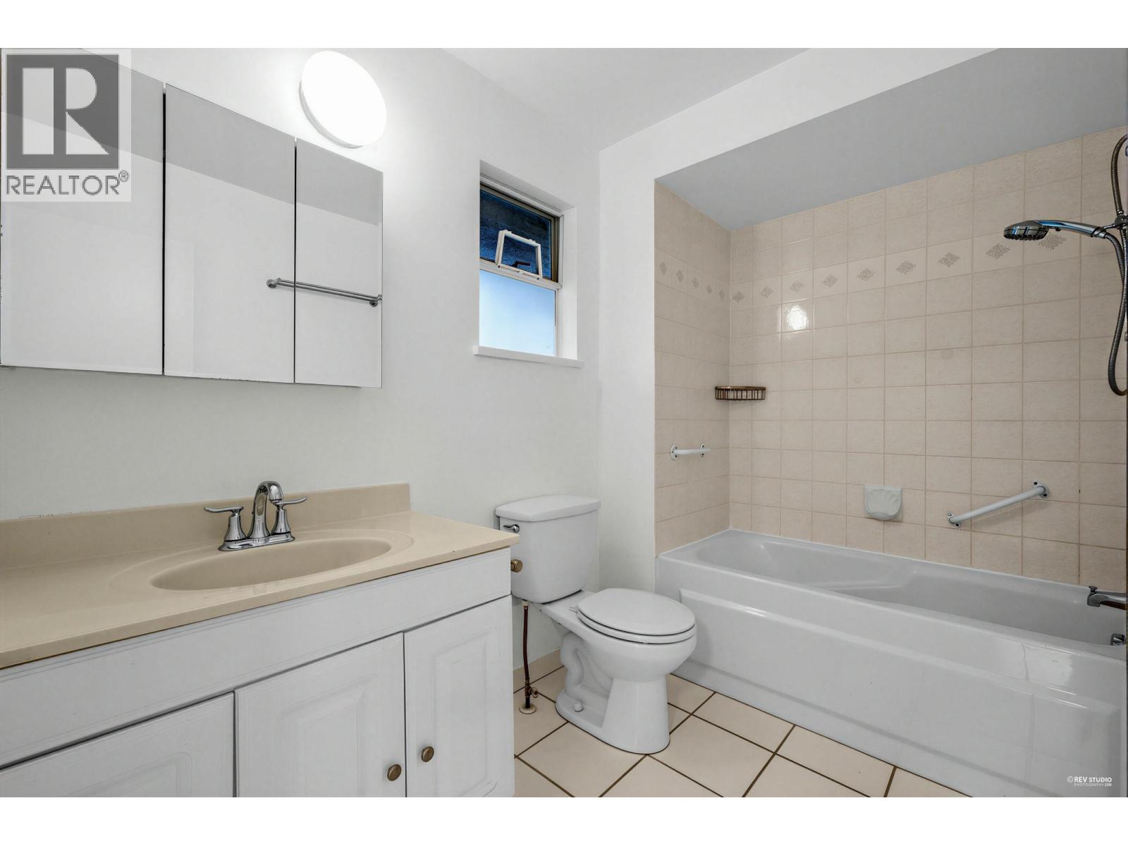 1109 235 Keith Road, West Vancouver, British Columbia  V7T 1M7 - Photo 24 - R3112866