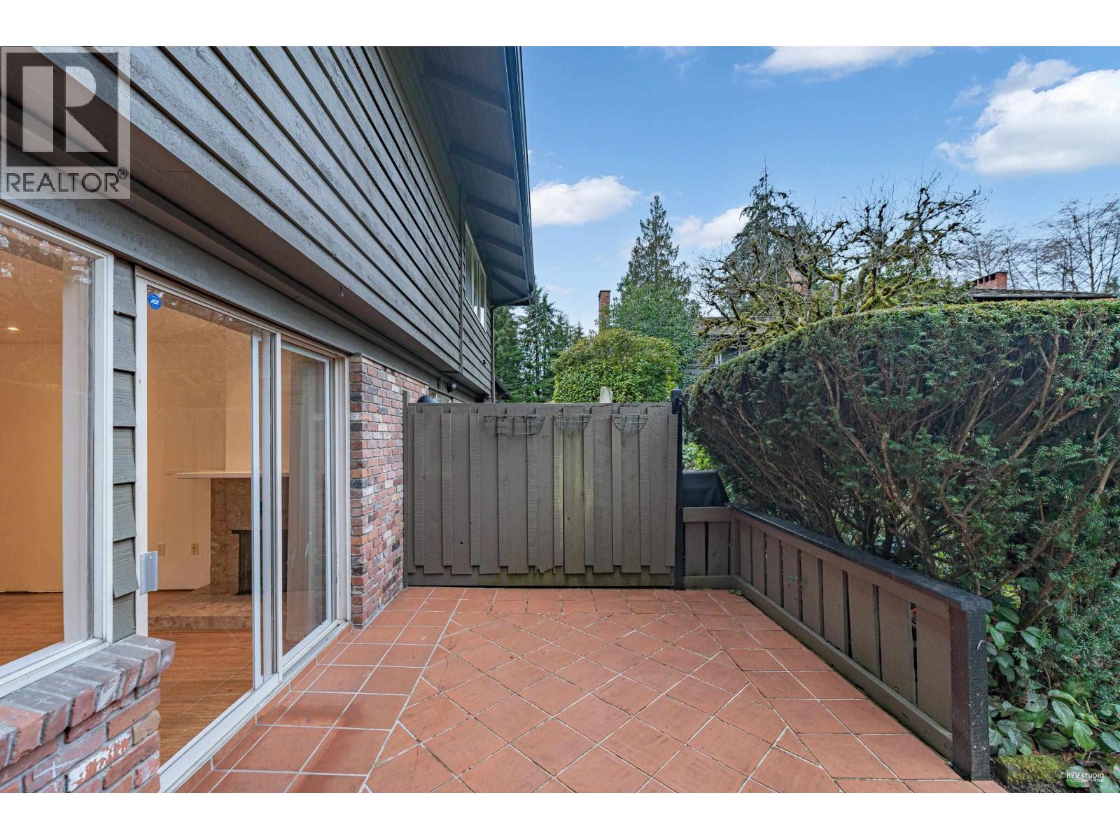 1109 235 Keith Road, West Vancouver, British Columbia  V7T 1M7 - Photo 31 - R3112866