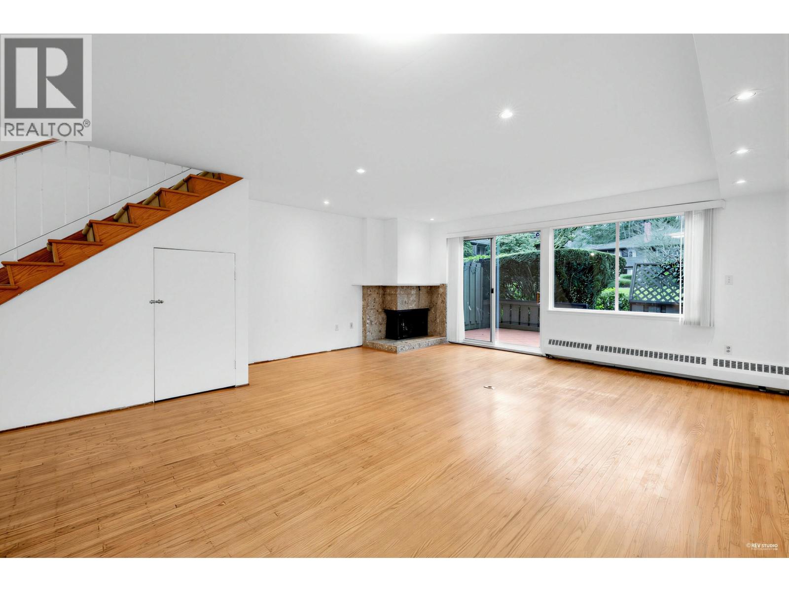 1109 235 Keith Road, West Vancouver, British Columbia  V7T 1M7 - Photo 6 - R3112866