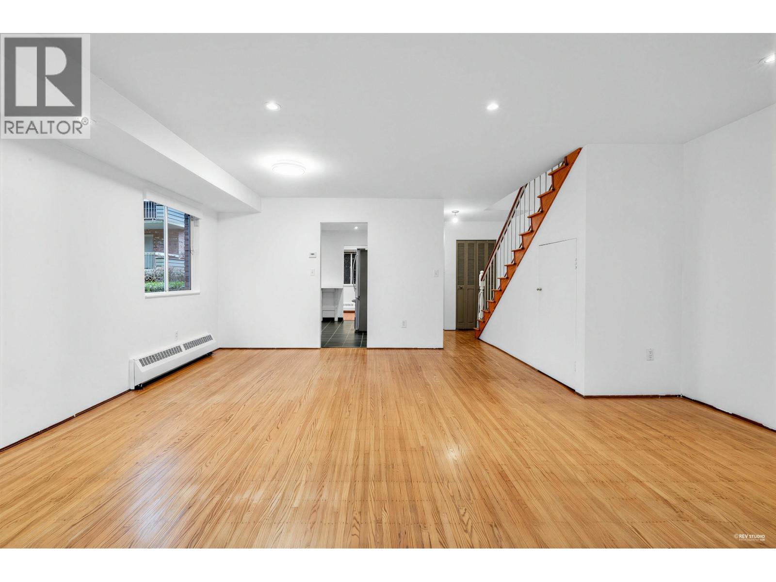 1109 235 Keith Road, West Vancouver, British Columbia  V7T 1M7 - Photo 8 - R3112866