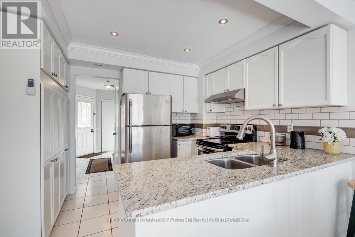 913 Dyer Court, Oshawa, Ontario  L1K 1V9 - Photo 10 - E13014262