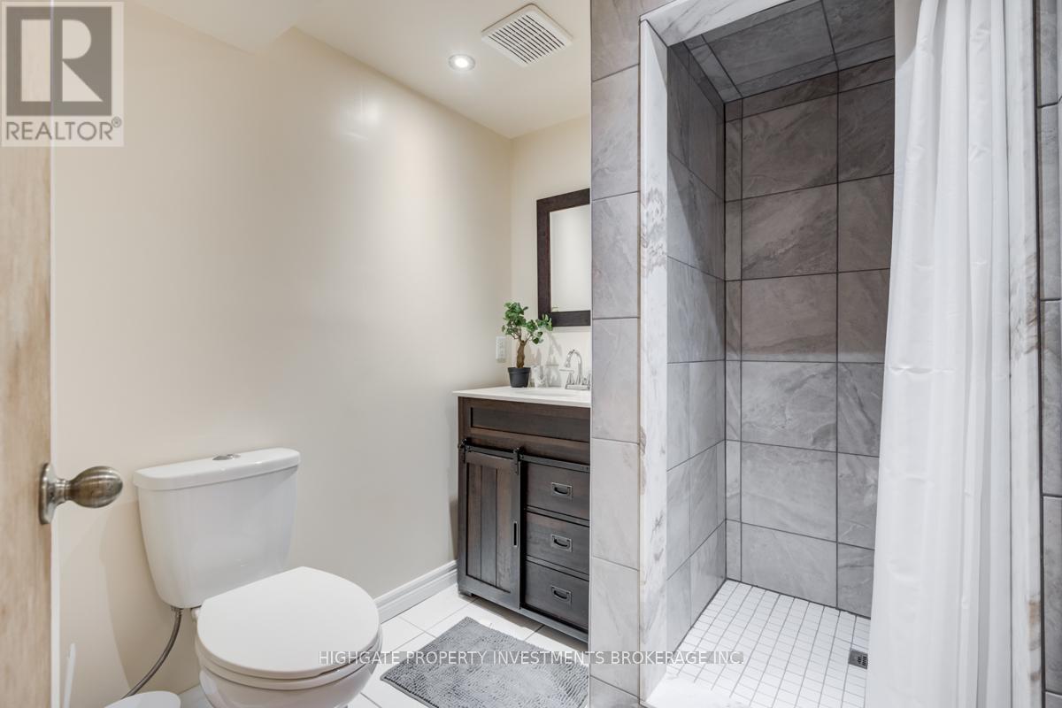 913 Dyer Court, Oshawa, Ontario  L1K 1V9 - Photo 22 - E13014262