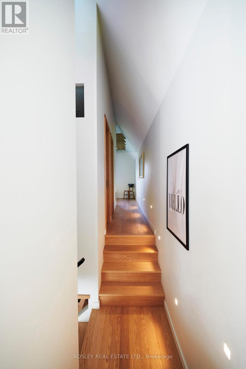 Main - 63 Dagmar Avenue, Toronto, Ontario  M4M 1V9 - Photo 13 - E13014336