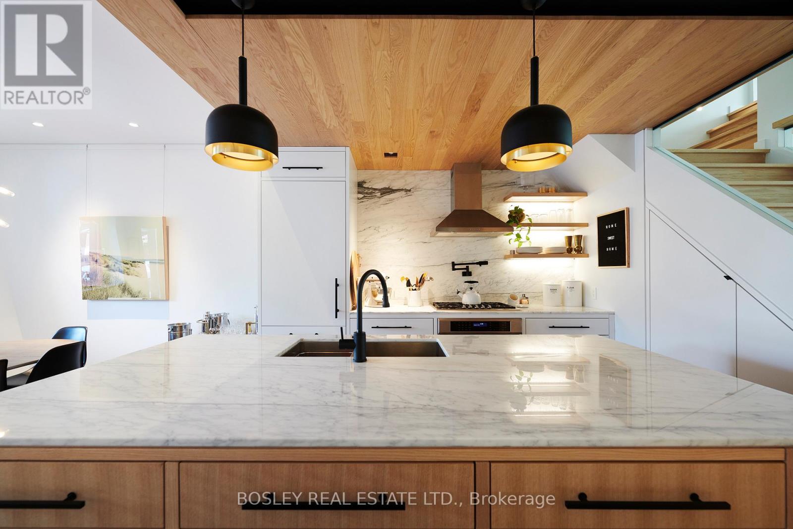 Main - 63 Dagmar Avenue, Toronto, Ontario  M4M 1V9 - Photo 5 - E13014336