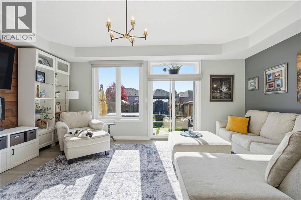 37 Fairgrounds Drive, Binbrook, Ontario  L0R 1C0 - Photo 14 - 40821980