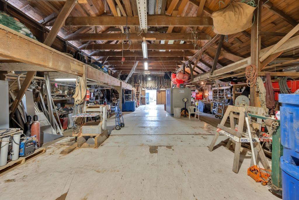 9505 Gunderson Road, Delta, British Columbia  V4C 4R9 - Photo 7 - C8077825