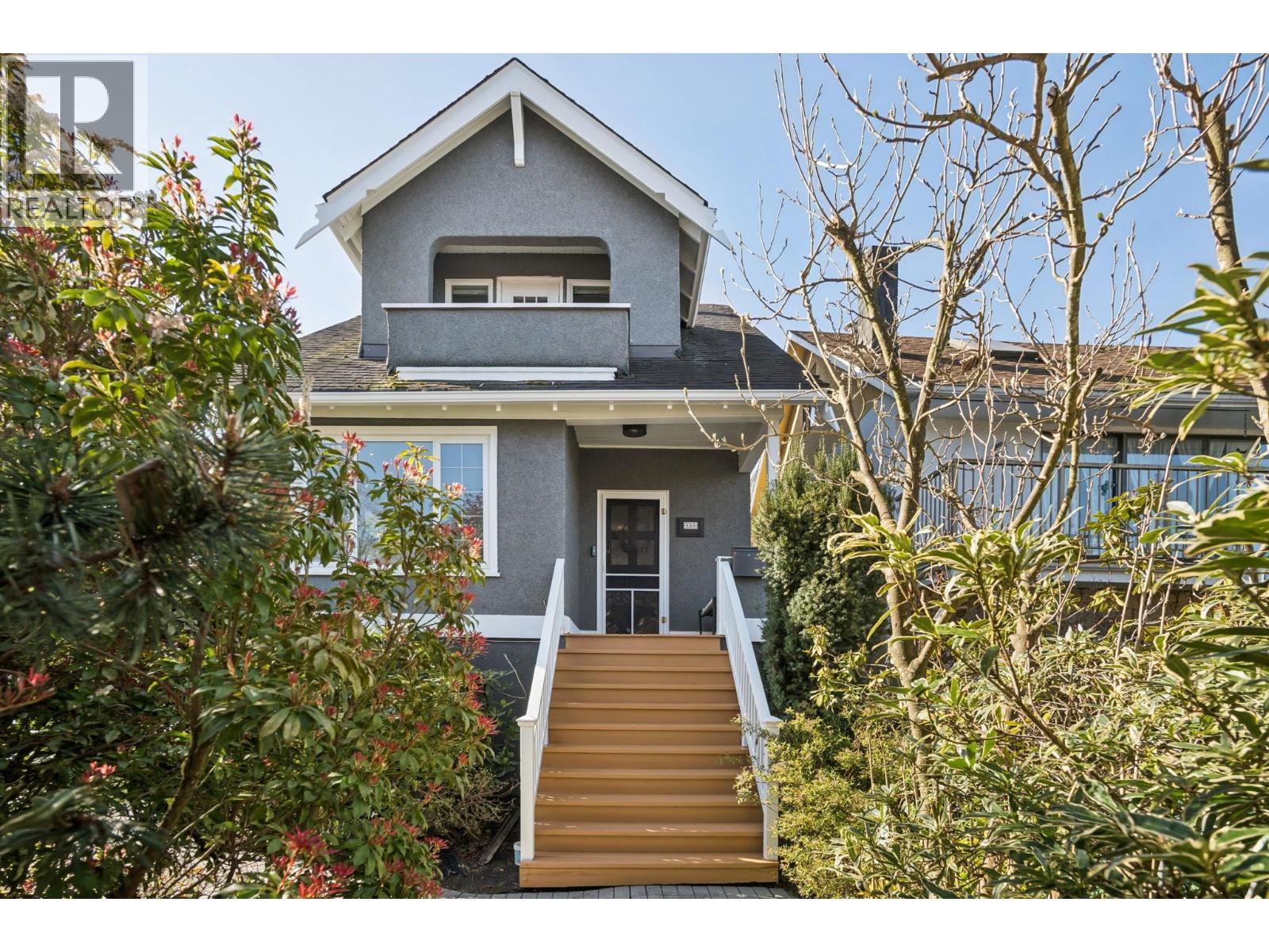 494 E 18th Avenue, Vancouver, British Columbia  V5V 1G1 - Photo 1 - R3112864