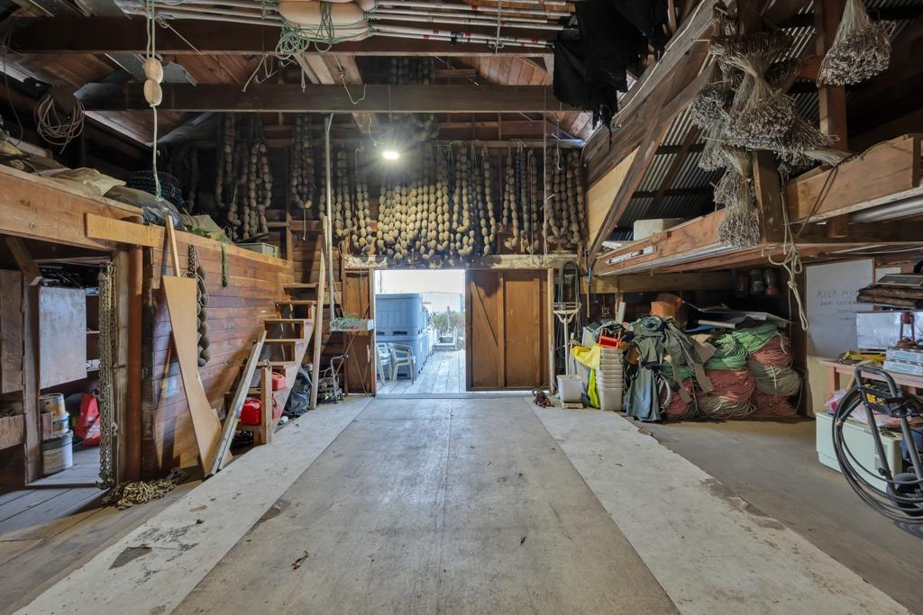 9505 Gunderson Road, Delta, British Columbia  V4C 4R9 - Photo 10 - C8077825