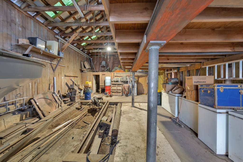 9505 Gunderson Road, Delta, British Columbia  V4C 4R9 - Photo 17 - C8077825