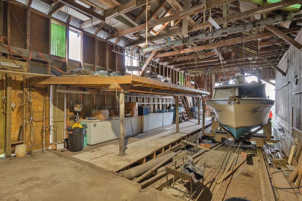 9505 Gunderson Road, Delta, British Columbia  V4C 4R9 - Photo 19 - C8077825