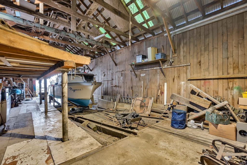 9505 Gunderson Road, Delta, British Columbia  V4C 4R9 - Photo 18 - C8077825