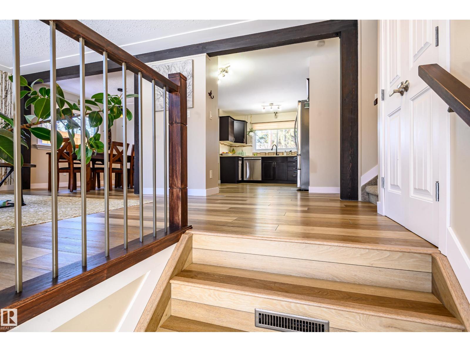 10 Glenhaven Cr, St. Albert, Alberta  T8N 1A5 - Photo 6 - E4482553