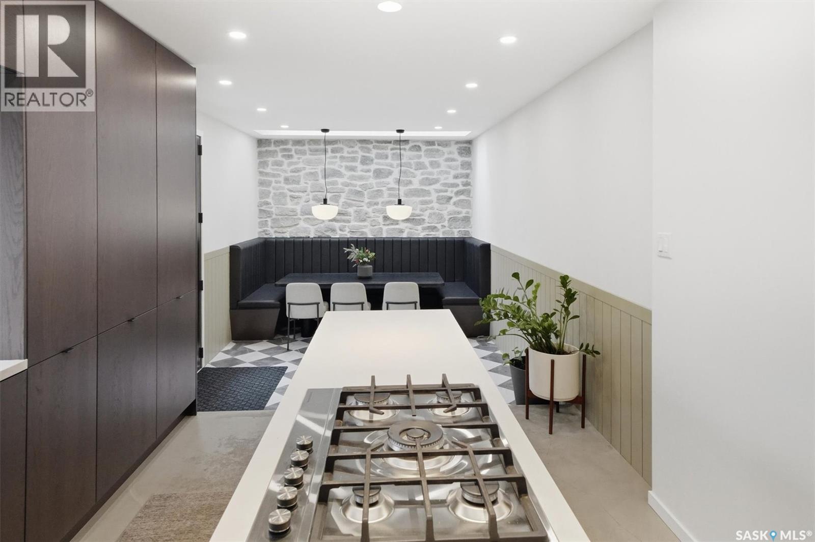 3610 Balfour Court, Saskatoon, Saskatchewan  S7H 4B2 - Photo 12 - SK032863