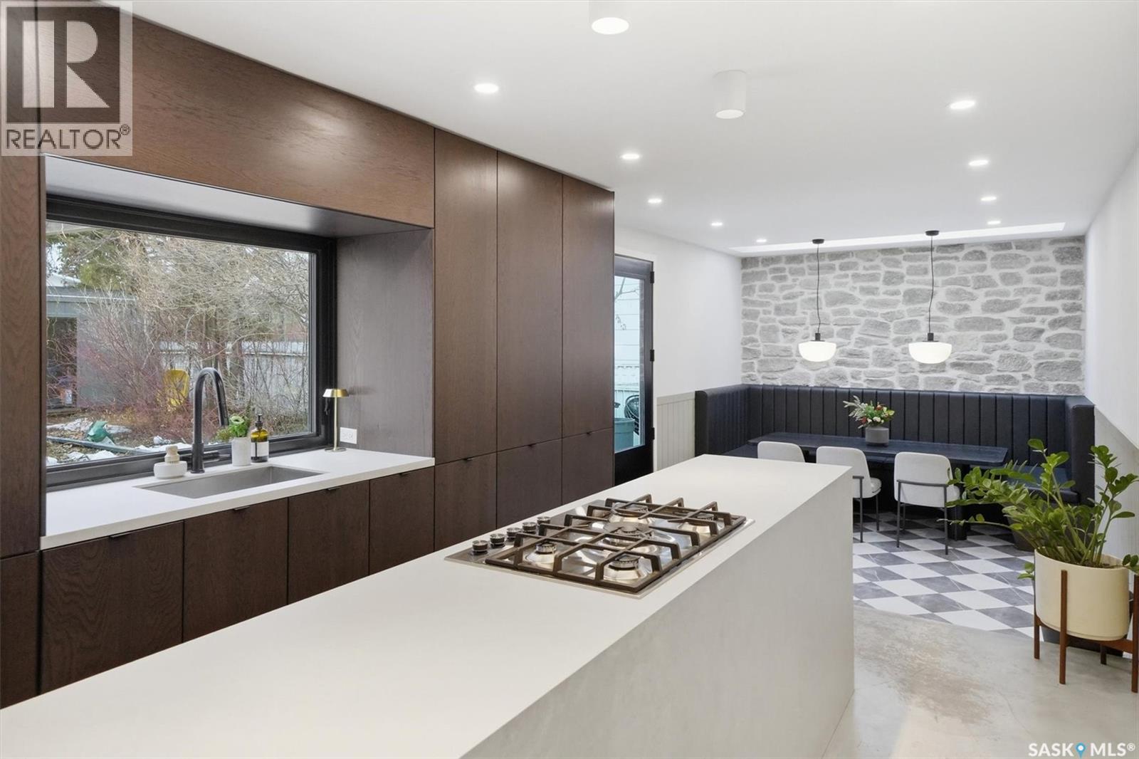 3610 Balfour Court, Saskatoon, Saskatchewan  S7H 4B2 - Photo 7 - SK032863